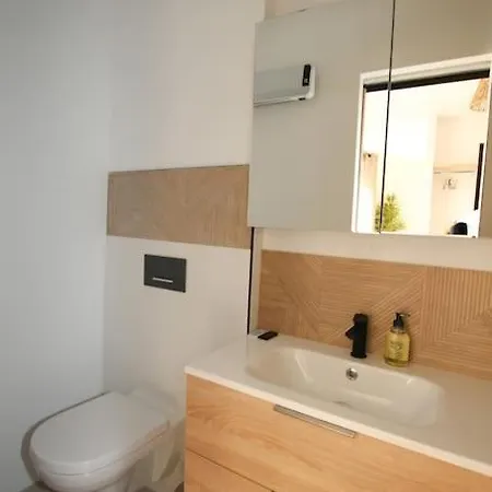 Neuf, Parfaitement Situé 6min Cv-8min Gare * Arles